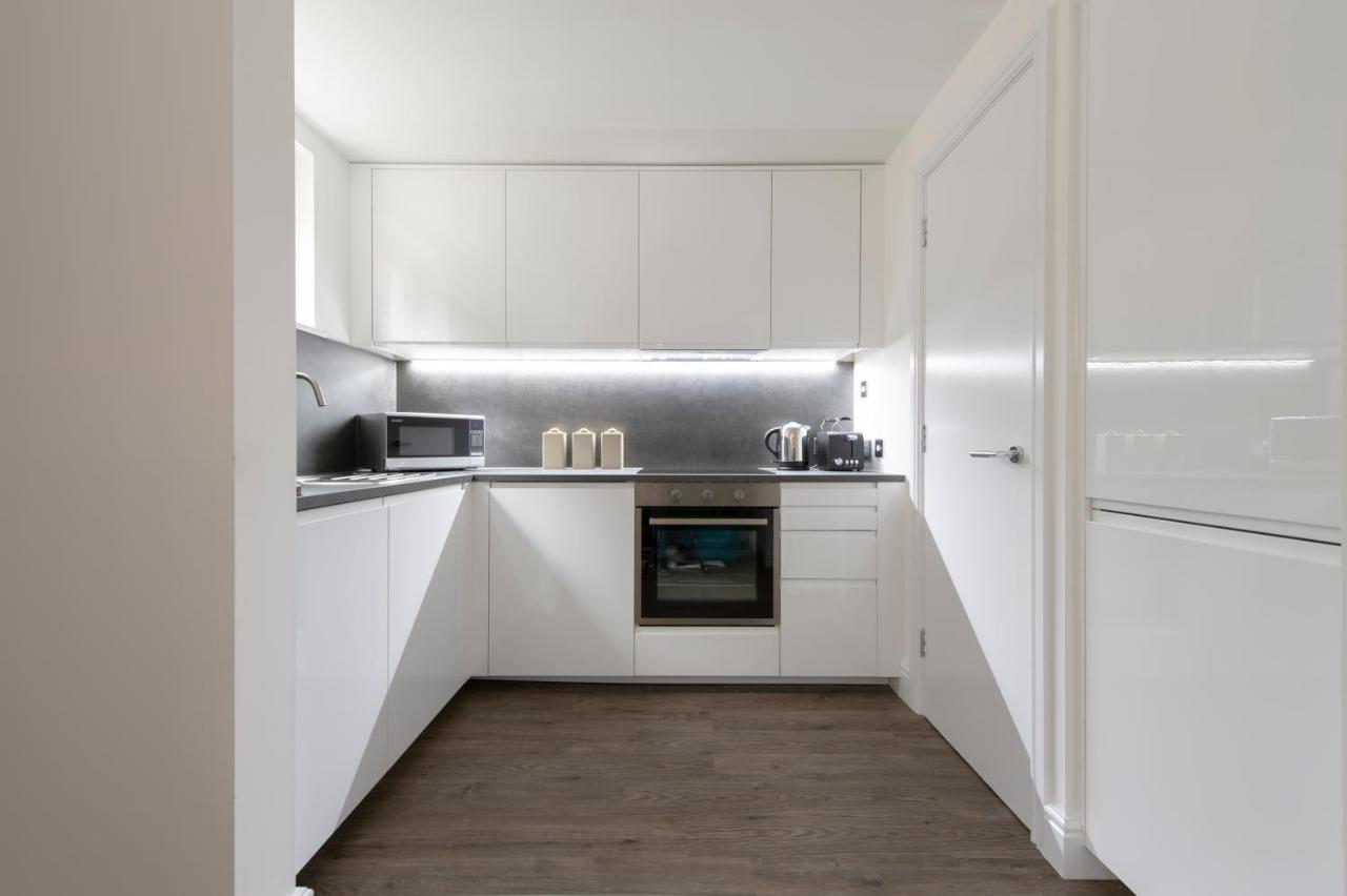 City Living Apartments Лондон Екстериор снимка